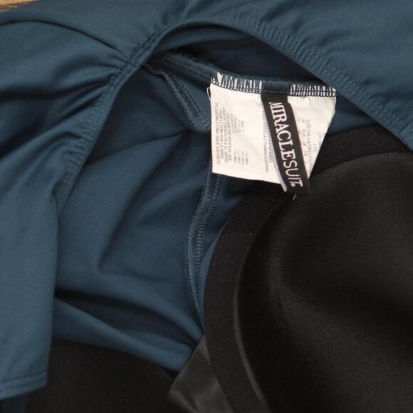 NEW Miraclesuit Dazzle Siren Tummy Control Underwire One Piece Nova Green 12 - Picture 4 of 6